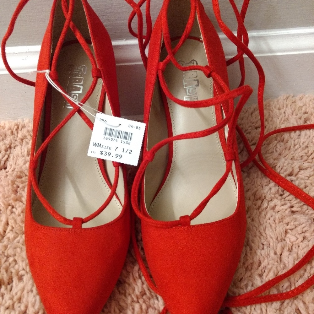Shoes - Picture 2 of 2